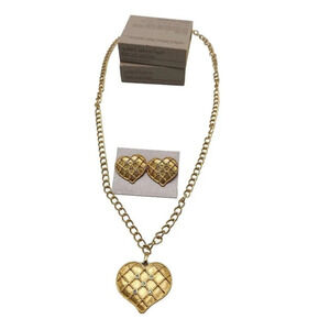Avon 1987 Clear Rhinestone Quilted Fashion Heart Necklace 28" Earring Set